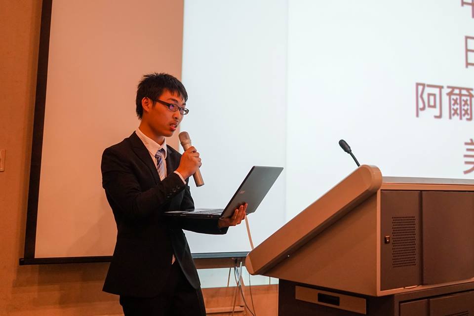 徐韜主持模擬聯合國