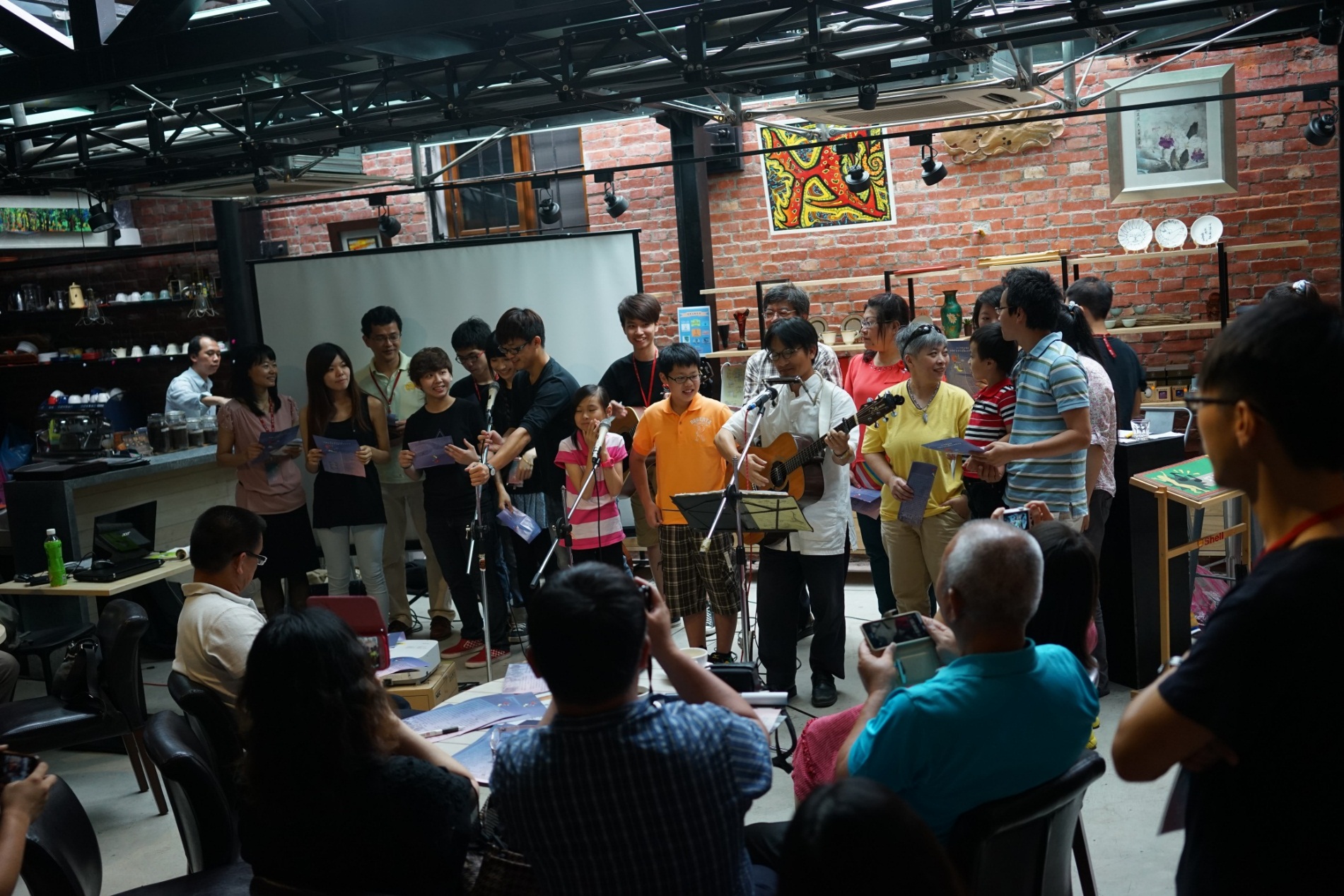 服務學習團隊以原創音樂歌曲, 推廣地方文化，聯絡發表大道公輪祠文化課程主題曲 「讓記憶疊起來」