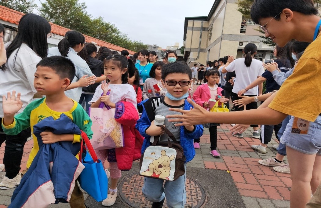 110/06/30青年志工團隊合作力量大,一起成為志工績優團隊!