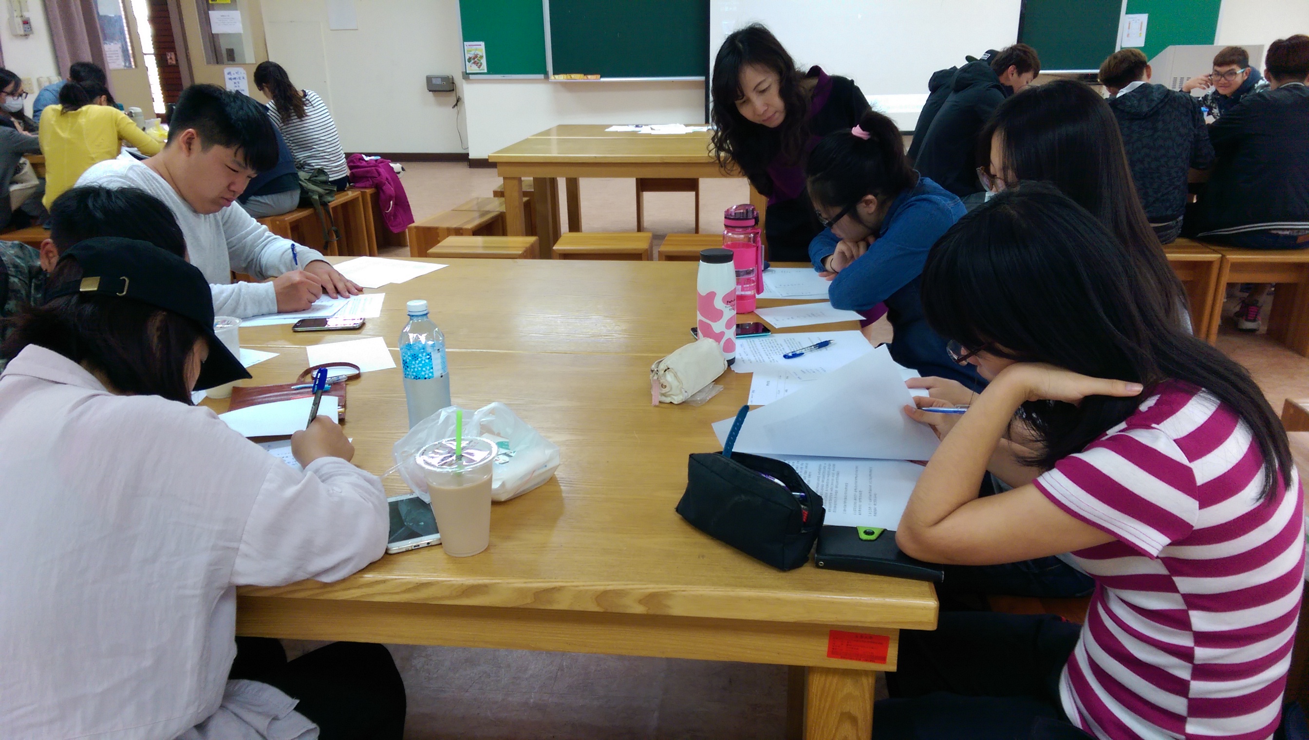 課程型計畫-長榮大學通識教育中心林乃慧助理教授進行生涯輔導課程