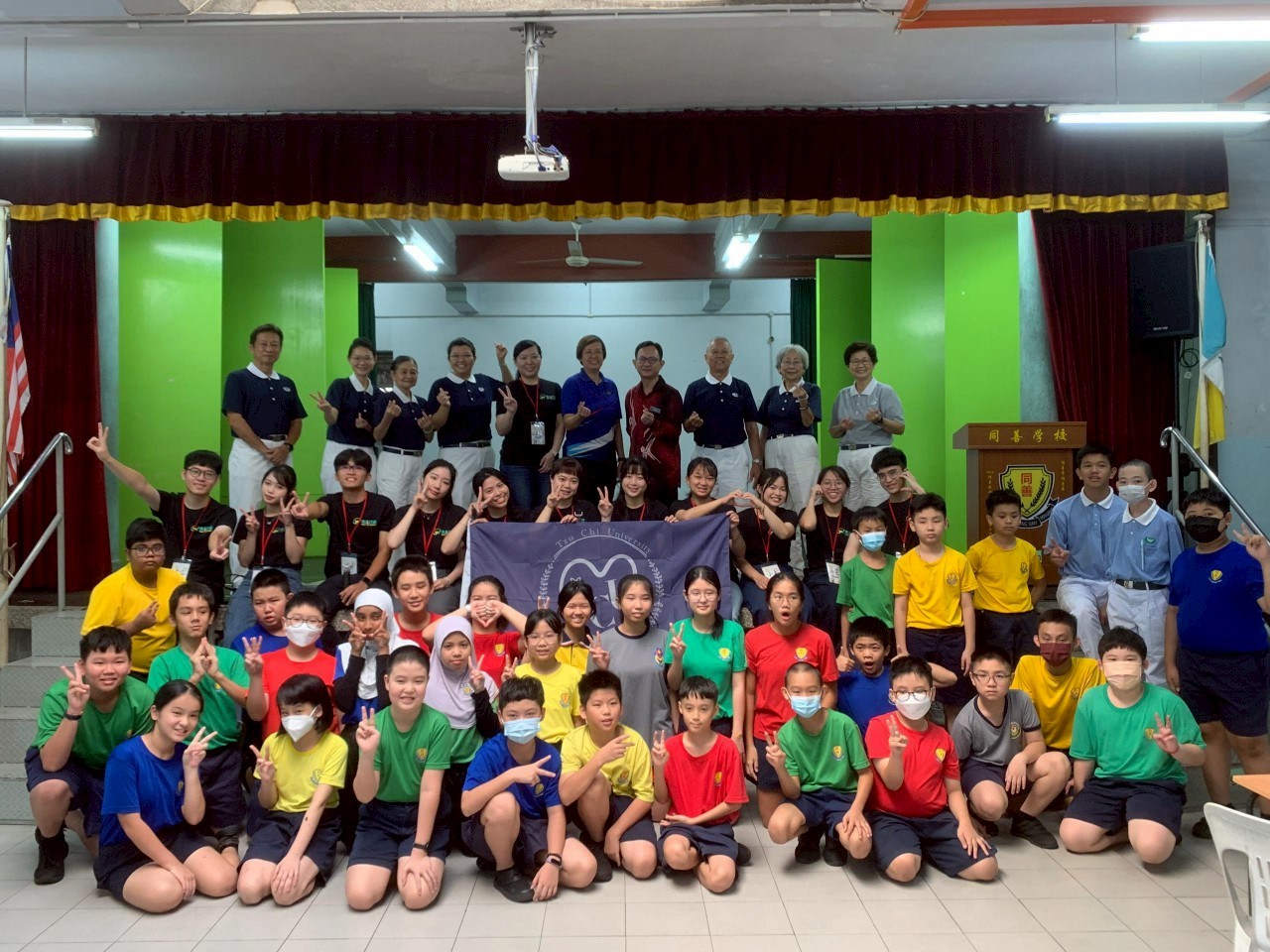114/08/27 共學共成長，慈濟大學馬來西亞希望共學志工隊。