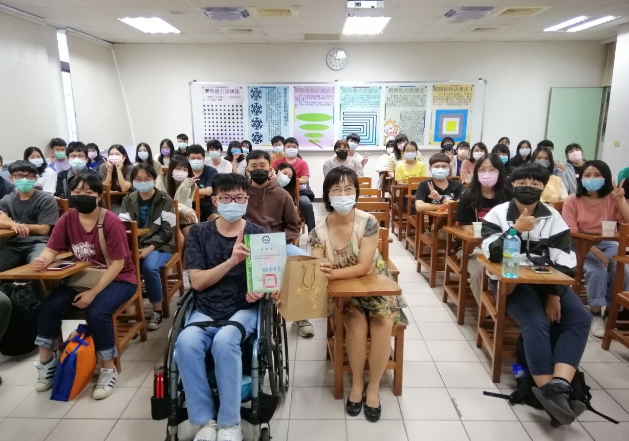 113/10/16學生協作的職涯啟航,青銀世代共融共好!