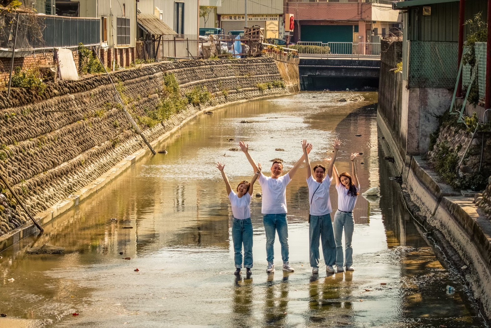 112/10/25水水富春鄉，走進豐原流域展開行動。