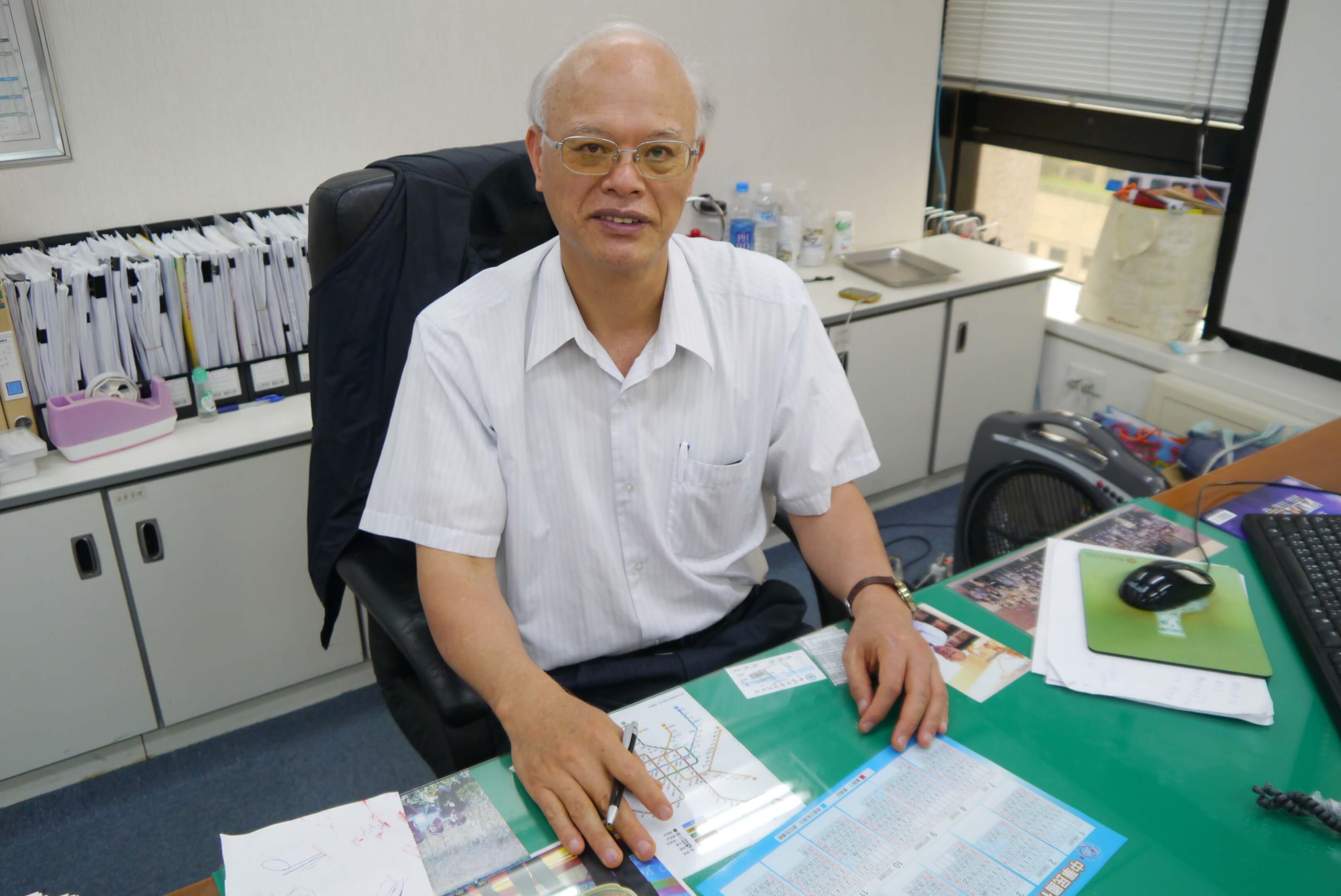 代理 施建矗