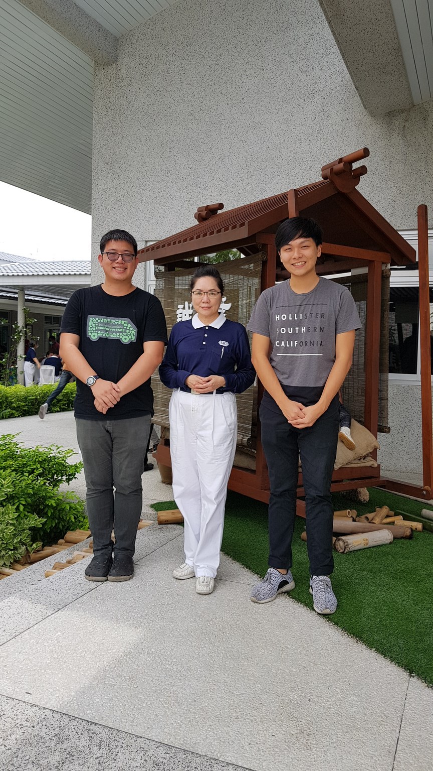 參訪泰國曼谷之慈濟靜思堂,並與執行長合影