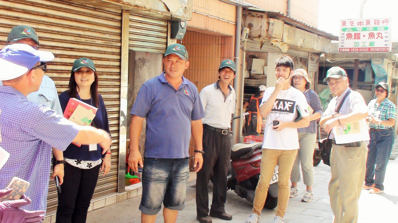 接待全國社區評鑑長官與社區歷史景點導覽 。