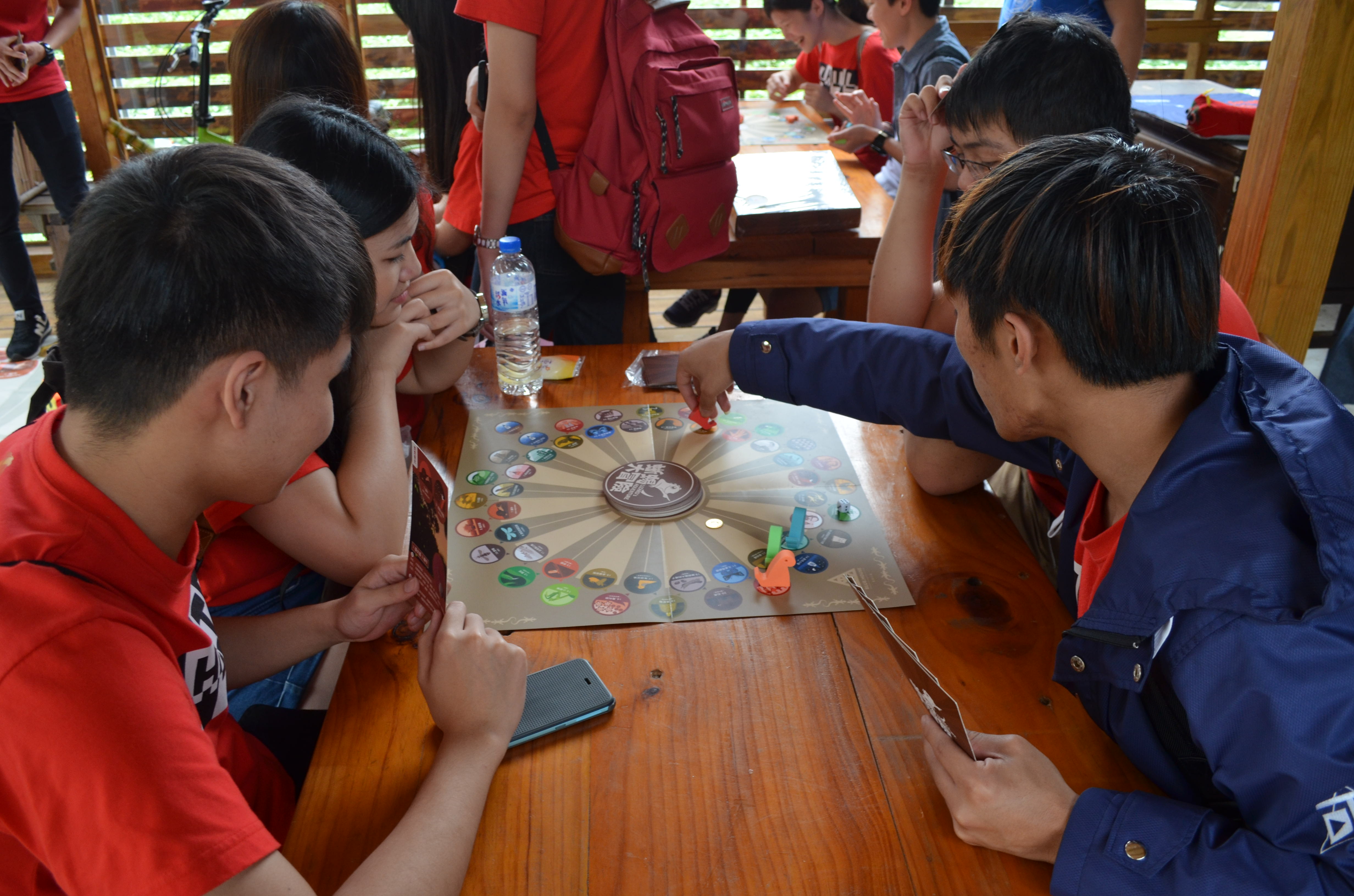 龍華科技大學學生出遊，見多識廣