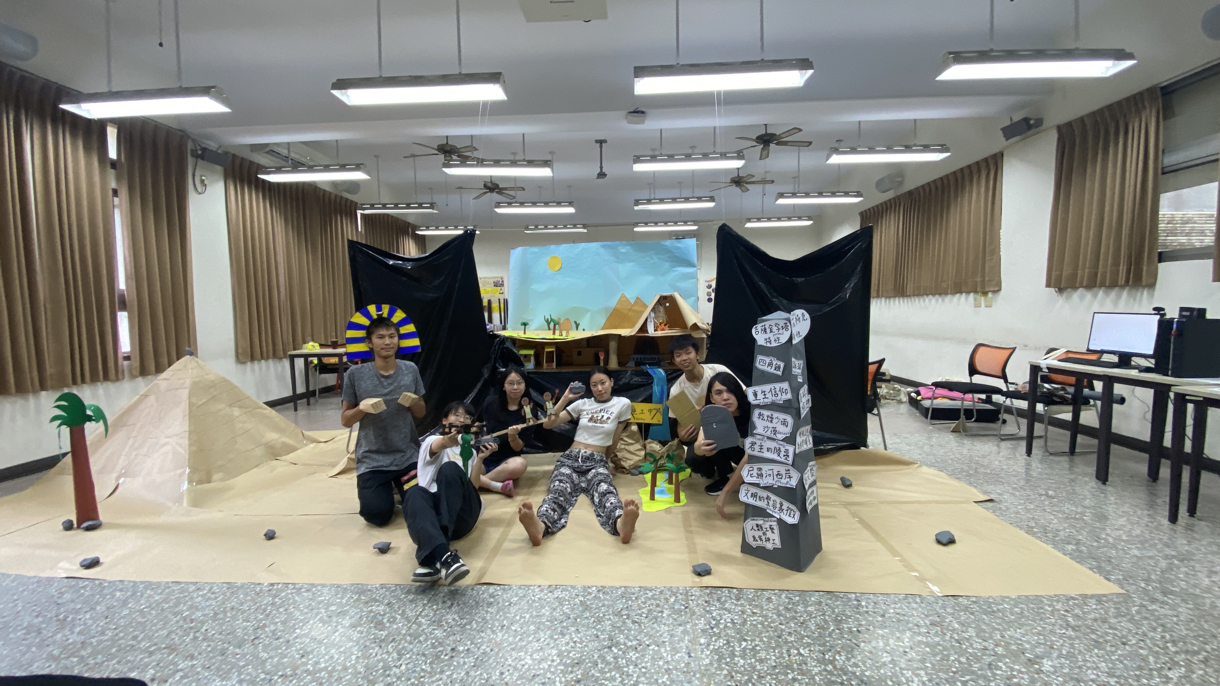 114/08/20 雙層舞台上的創意鐵人！慧燈中學智慧鐵人的奪冠之路。
