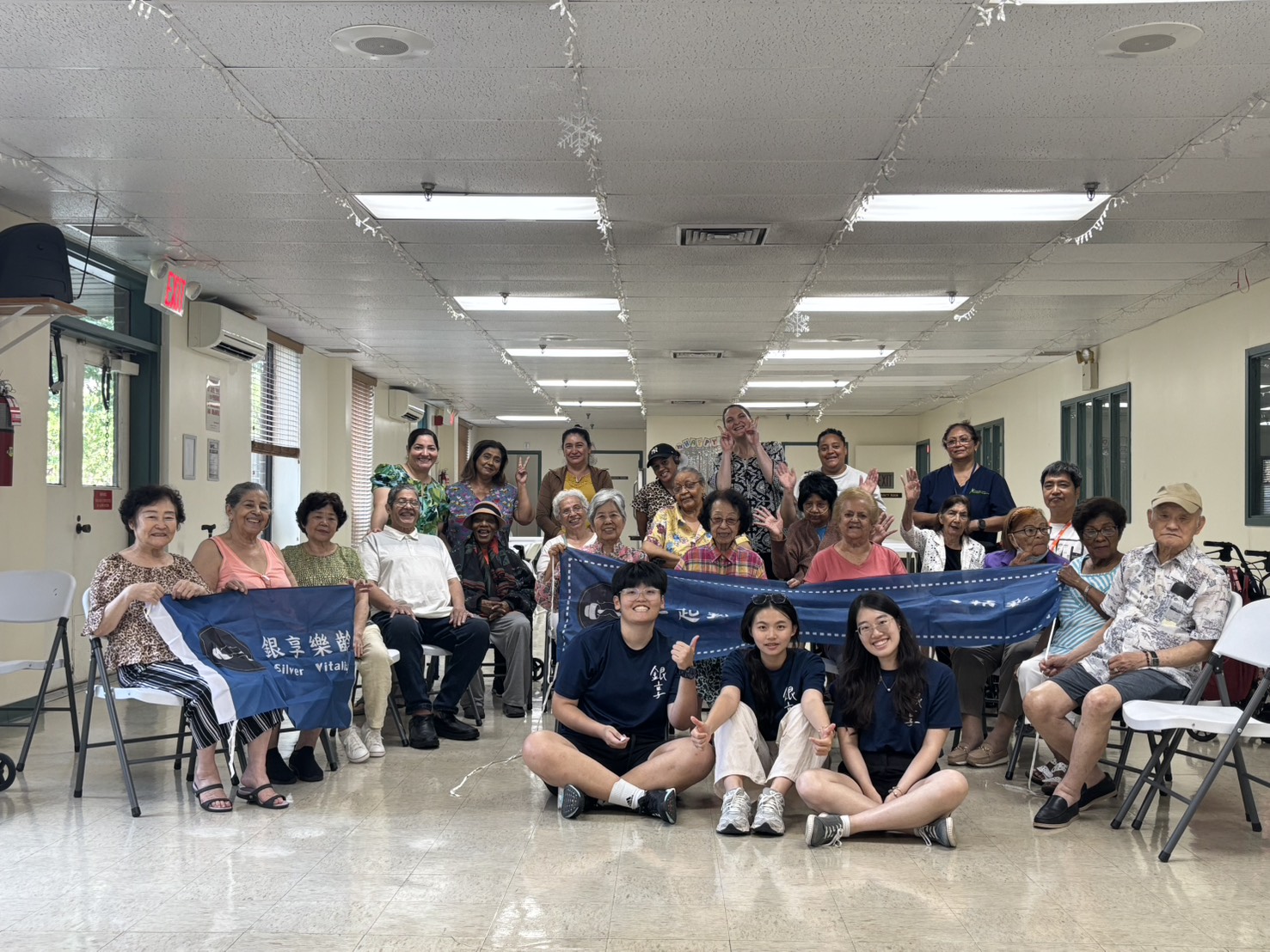 銀享力團隊與美國PSS Parkside Center學員及負責人合影