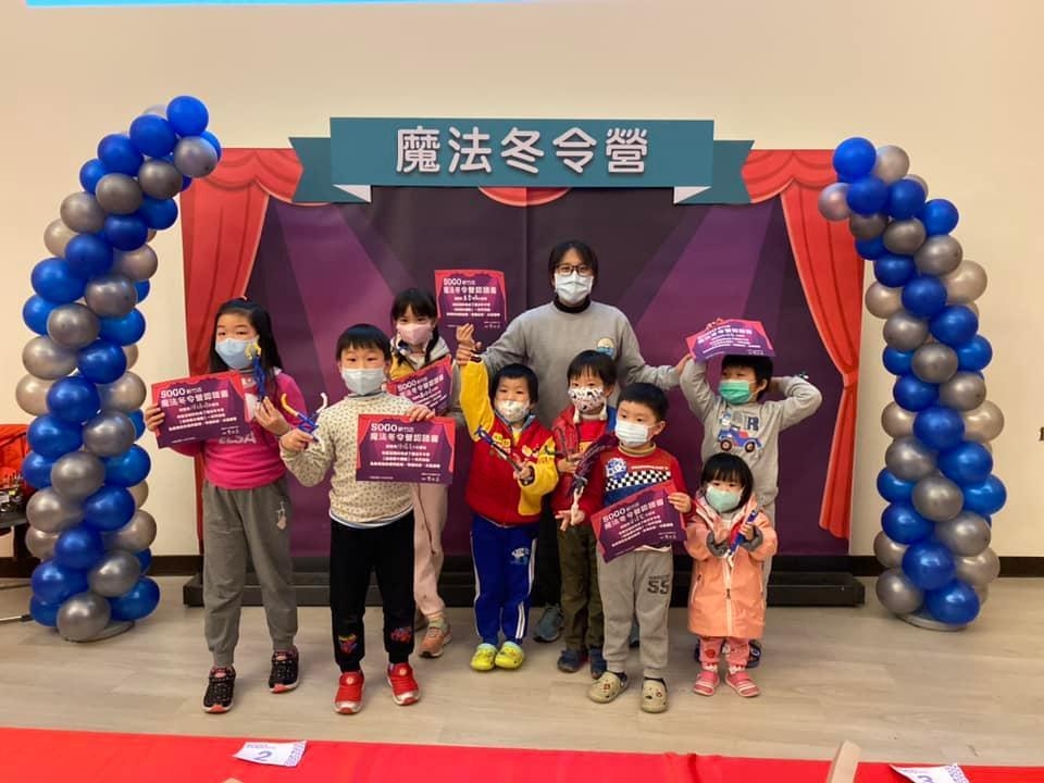 111/04/13跟著森魯安，從積木帶出創造力！