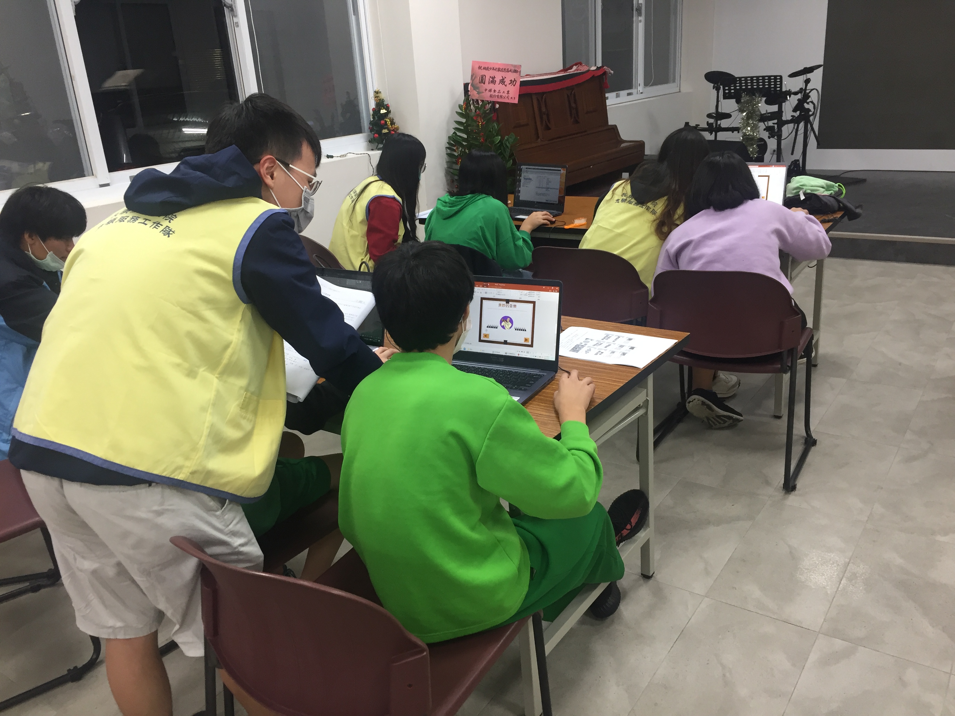 112/06/28滾動青年共同提升社會福祉,林口長庚大專志工隊