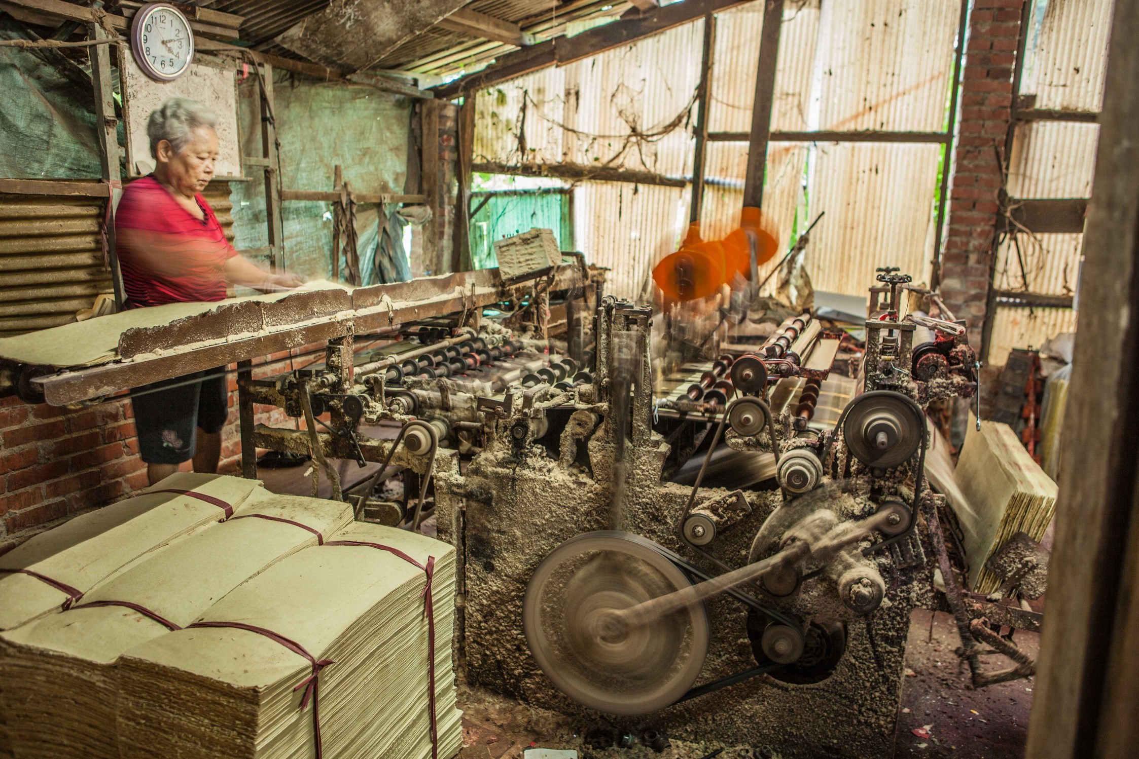 走訪社區老產業-金紙工廠