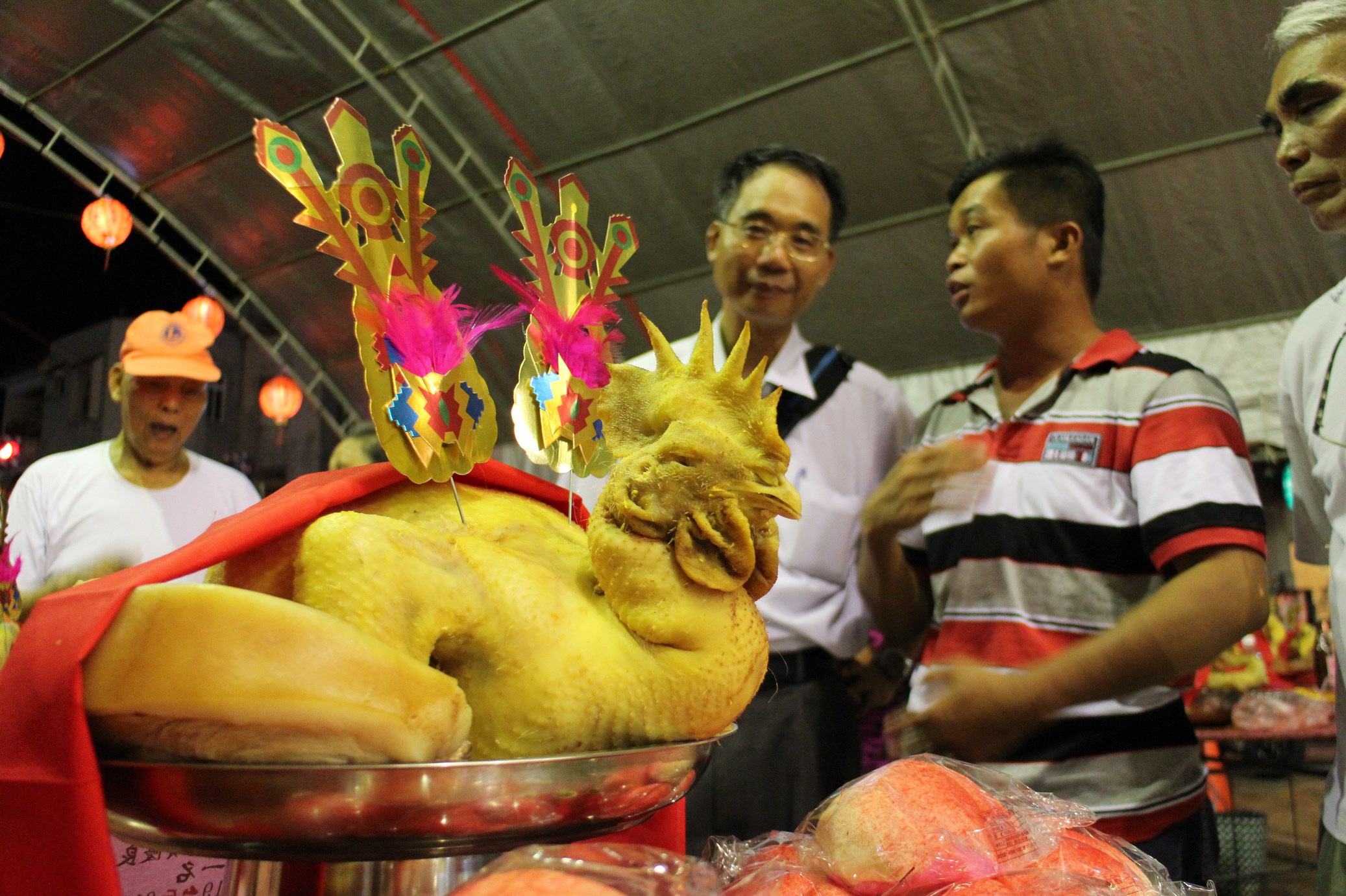 閹雞x信仰 苗栗玉清宮苗栗市玉清宮  冠軍閹雞重19斤